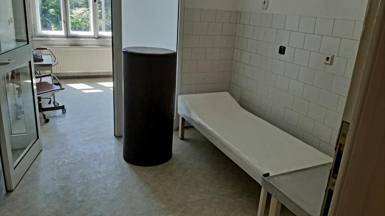 Хостел Franz Kafka Spital Брно Экстерьер фото