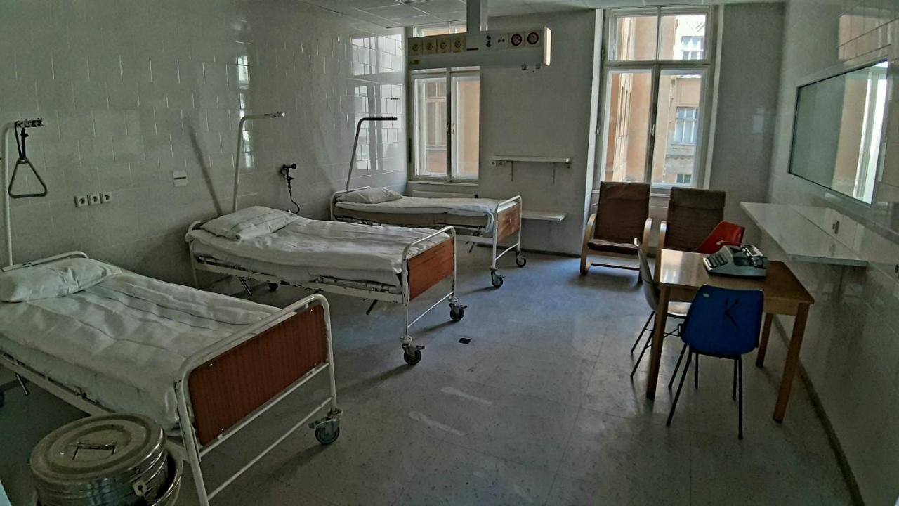 Хостел Franz Kafka Spital Брно Экстерьер фото