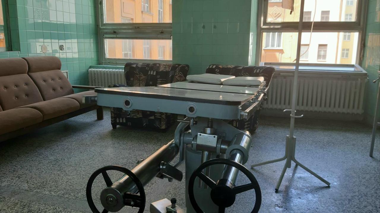 Хостел Franz Kafka Spital Брно Экстерьер фото