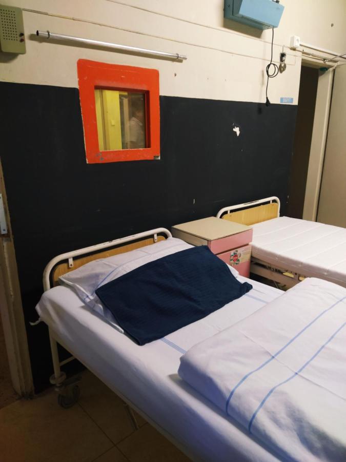 Хостел Franz Kafka Spital Брно Экстерьер фото