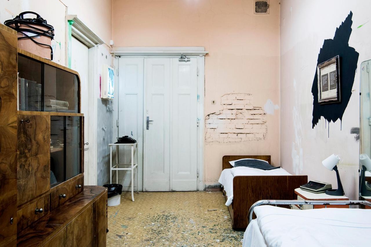 Хостел Franz Kafka Spital Брно Экстерьер фото